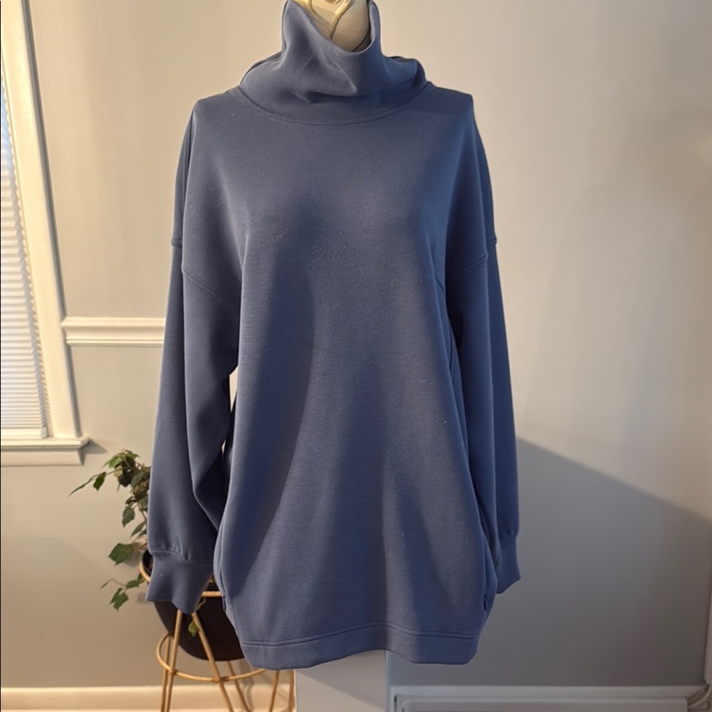 Lululemon Sweatshirt